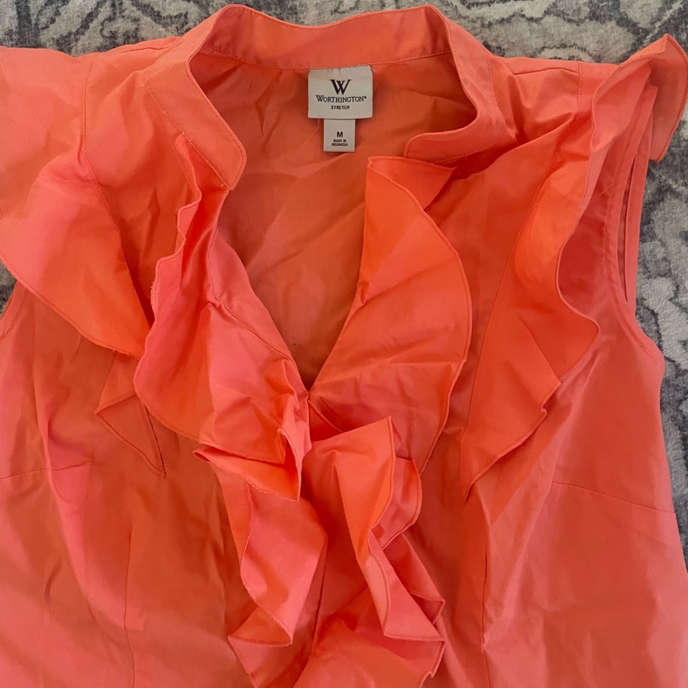 Sleeveless Ruffle Shirt - Picture 3 of 7